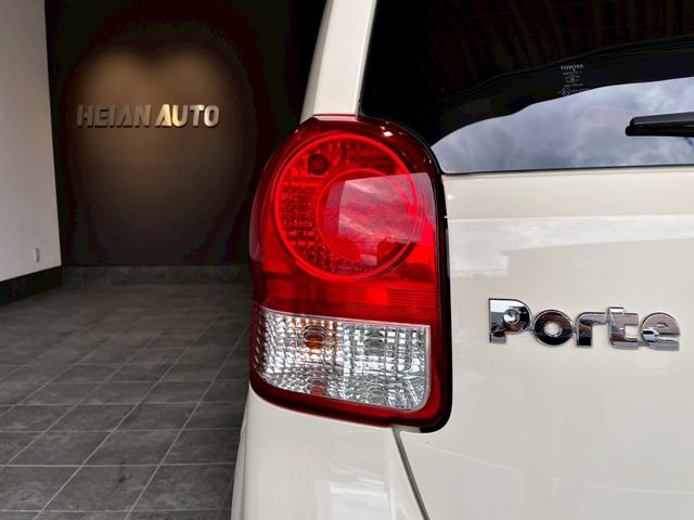 TOYOTA PORTE F A LA MODE DEUX