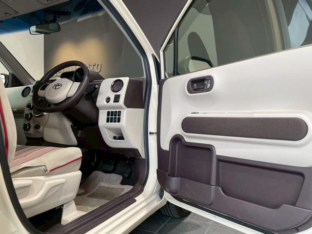 TOYOTA PORTE F A LA MODE DEUX
