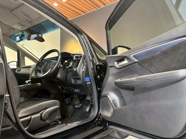 シャトル ハイブリッドX 禁煙車 純正ナビ ETC バックカメラ クルコン オートライト LED パドルシフト 電格ミラー フルセグTV CD DVD Bluetooth(36枚目)