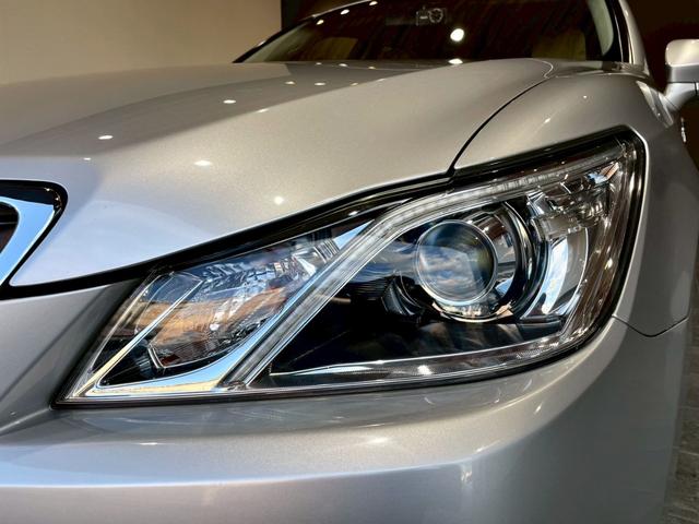 クラウンハイブリッド ロイヤルサルーン　禁煙車　メーカーナビ　バックカメラ　ＥＴＣ　ドラレコ　Ｂｌｕｅｔｏｏｔｈ　フルセグＴＶ　ＤＶＤ　ＣＤ　スマートキー　クルーズコントロール　パワーシート　シートヒーター　ＨＩＤヘッドライト　オートライト（21枚目）