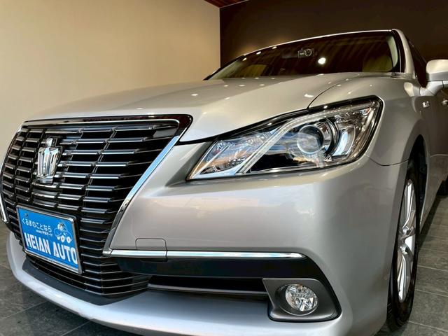 クラウンハイブリッド ロイヤルサルーン　禁煙車　メーカーナビ　バックカメラ　ＥＴＣ　ドラレコ　Ｂｌｕｅｔｏｏｔｈ　フルセグＴＶ　ＤＶＤ　ＣＤ　スマートキー　クルーズコントロール　パワーシート　シートヒーター　ＨＩＤヘッドライト　オートライト（22枚目）