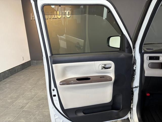 ムーヴキャンバス Ｇメイクアップリミテッド　ＳＡＩＩＩ　禁煙車　パノラマモニター　両側電動スライドドア　ドライブレコーダー　ＬＥＤヘッドライト　オートハイビーム　純正ナビ　Ｂｌｕｅｔｏｏｔｈ　ＣＤ　ＤＶＤ　スマートキー２個　マット　バイザー（46枚目）