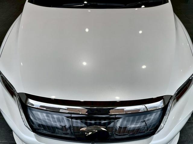 ハリアーハイブリッド プレミアム　アドバンスドパッケージ　禁煙車　メーカーナビ　純正エアロ　全方位モニター　ＥＴＣ　１００Ｖアクセサリーコンセント　ＪＢＬサウンド　ＬＥＤヘッドライト　クリアランスソナー　パワーバックドア　パワーシート　ＴＶキャンセラー（11枚目）