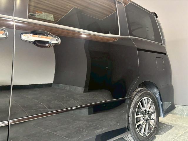 ヴォクシー ＺＳ　煌ＩＩ　禁煙車　純正ナビ　バックカメラ　ＥＴＣ　左右電動スライドドア　オートライト　オートハイビーム　ＬＥＤ　電格ミラー　フルセグＴＶ　ＣＤ　ＤＶＤ　Ｂｌｕｅｔｏｏｔｈ（15枚目）