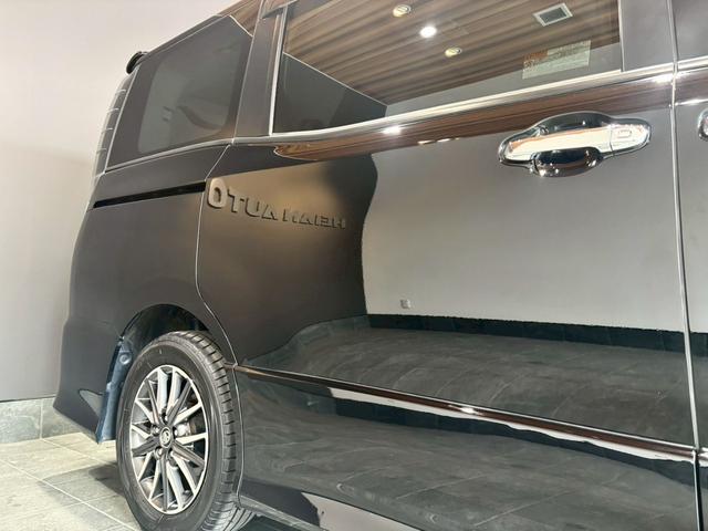 ヴォクシー ＺＳ　煌ＩＩ　禁煙車　純正ナビ　バックカメラ　ＥＴＣ　左右電動スライドドア　オートライト　オートハイビーム　ＬＥＤ　電格ミラー　フルセグＴＶ　ＣＤ　ＤＶＤ　Ｂｌｕｅｔｏｏｔｈ（18枚目）