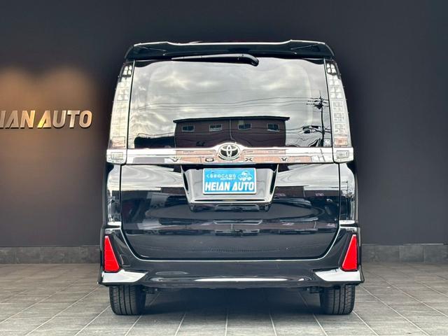 ヴォクシー ＺＳ　煌ＩＩ　禁煙車　純正ナビ　バックカメラ　ＥＴＣ　左右電動スライドドア　オートライト　オートハイビーム　ＬＥＤ　電格ミラー　フルセグＴＶ　ＣＤ　ＤＶＤ　Ｂｌｕｅｔｏｏｔｈ（25枚目）