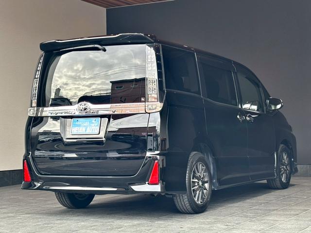 ヴォクシー ＺＳ　煌ＩＩ　禁煙車　純正ナビ　バックカメラ　ＥＴＣ　左右電動スライドドア　オートライト　オートハイビーム　ＬＥＤ　電格ミラー　フルセグＴＶ　ＣＤ　ＤＶＤ　Ｂｌｕｅｔｏｏｔｈ（26枚目）