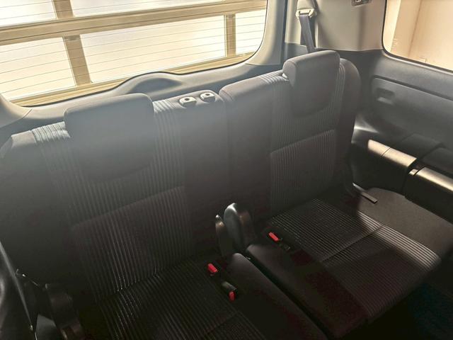 ヴォクシー ＺＳ　煌ＩＩ　禁煙車　純正ナビ　バックカメラ　ＥＴＣ　左右電動スライドドア　オートライト　オートハイビーム　ＬＥＤ　電格ミラー　フルセグＴＶ　ＣＤ　ＤＶＤ　Ｂｌｕｅｔｏｏｔｈ（66枚目）