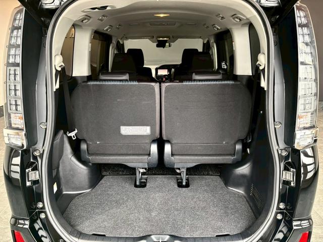ヴォクシー ＺＳ　煌ＩＩ　禁煙車　純正ナビ　バックカメラ　ＥＴＣ　左右電動スライドドア　オートライト　オートハイビーム　ＬＥＤ　電格ミラー　フルセグＴＶ　ＣＤ　ＤＶＤ　Ｂｌｕｅｔｏｏｔｈ（67枚目）