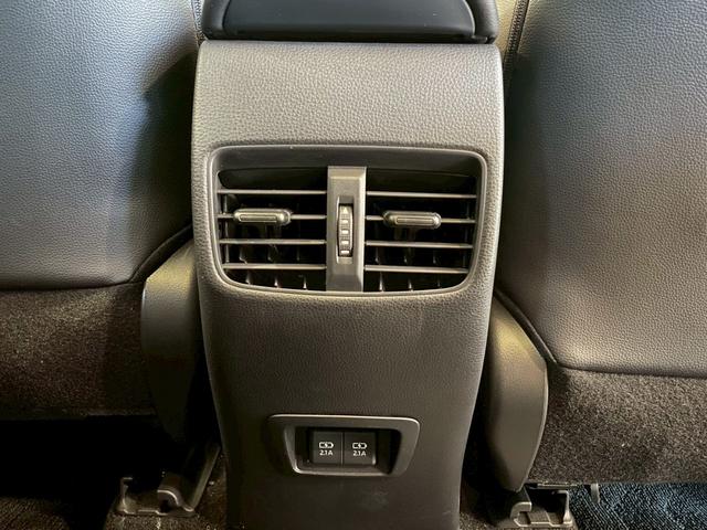 カローラクロス ハイブリッド　Ｚ　ワンオーナー　禁煙車　メーカーディスプレイオーディオ　全方位モニター　ＢＳＭ　ＥＴＣ　前後ドラレコ　パワーシート　パワーバックドア　クルコン　ＬＥＤヘッドライト　Ｂｌｕｅｔｏｏｔｈ　ＤＶＤ　ＣＤ（60枚目）
