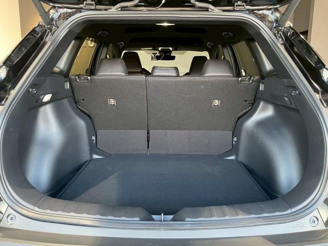 カローラクロス ハイブリッド　Ｚ　ワンオーナー　禁煙車　メーカーディスプレイオーディオ　全方位モニター　ＢＳＭ　ＥＴＣ　前後ドラレコ　パワーシート　パワーバックドア　クルコン　ＬＥＤヘッドライト　Ｂｌｕｅｔｏｏｔｈ　ＤＶＤ　ＣＤ（66枚目）