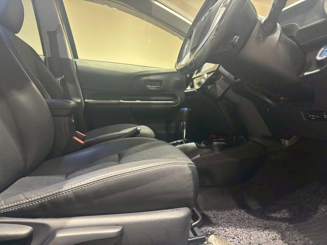 アクア Gブラックソフトレザーセレクション 禁煙車 純正8インチナビ バックカメラ ETC クルーズコントロール オートハイビーム LED 電格ミラー シートヒーター フルセグTV CD DVD Bluetooth(48枚目)