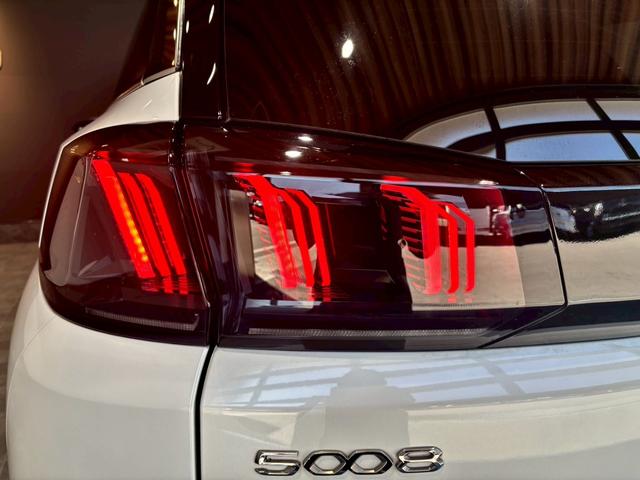 5008 GT ブルーHDi 禁煙車 メーカーDA バックカメラ ETC クルコン オートハイビーム LED パワーバックドア パワーシート パノラミックサンルーフ BSM パドルシフト コーナーセンサー シートヒーター(29枚目)