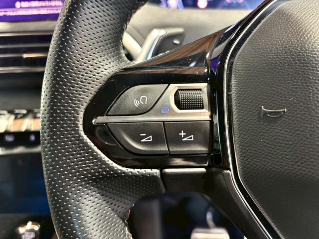 5008 GT ブルーHDi 禁煙車 メーカーDA バックカメラ ETC クルコン オートハイビーム LED パワーバックドア パワーシート パノラミックサンルーフ BSM パドルシフト コーナーセンサー シートヒーター(35枚目)