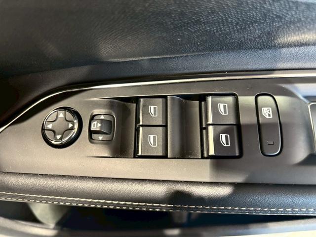 5008 GT ブルーHDi 禁煙車 メーカーDA バックカメラ ETC クルコン オートハイビーム LED パワーバックドア パワーシート パノラミックサンルーフ BSM パドルシフト コーナーセンサー シートヒーター(37枚目)