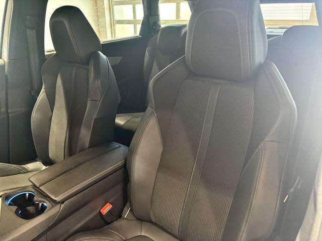 5008 GT ブルーHDi 禁煙車 メーカーDA バックカメラ ETC クルコン オートハイビーム LED パワーバックドア パワーシート パノラミックサンルーフ BSM パドルシフト コーナーセンサー シートヒーター(56枚目)
