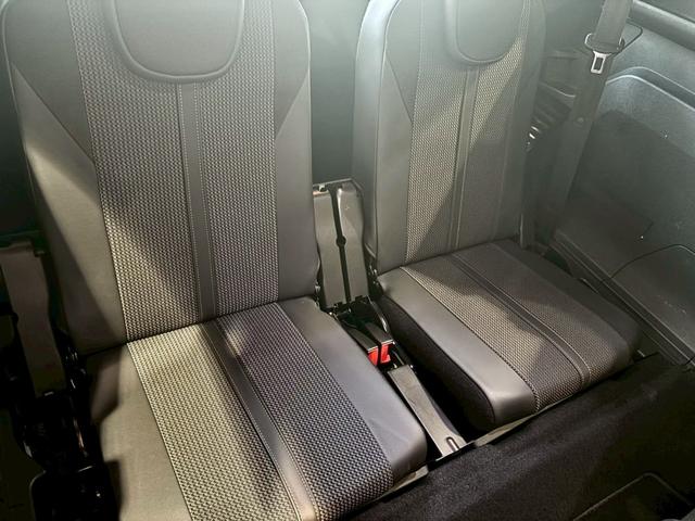 5008 GT ブルーHDi 禁煙車 メーカーDA バックカメラ ETC クルコン オートハイビーム LED パワーバックドア パワーシート パノラミックサンルーフ BSM パドルシフト コーナーセンサー シートヒーター(68枚目)