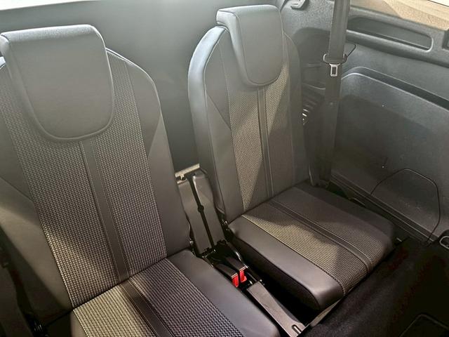 5008 GT ブルーHDi 禁煙車 メーカーDA バックカメラ ETC クルコン オートハイビーム LED パワーバックドア パワーシート パノラミックサンルーフ BSM パドルシフト コーナーセンサー シートヒーター(69枚目)