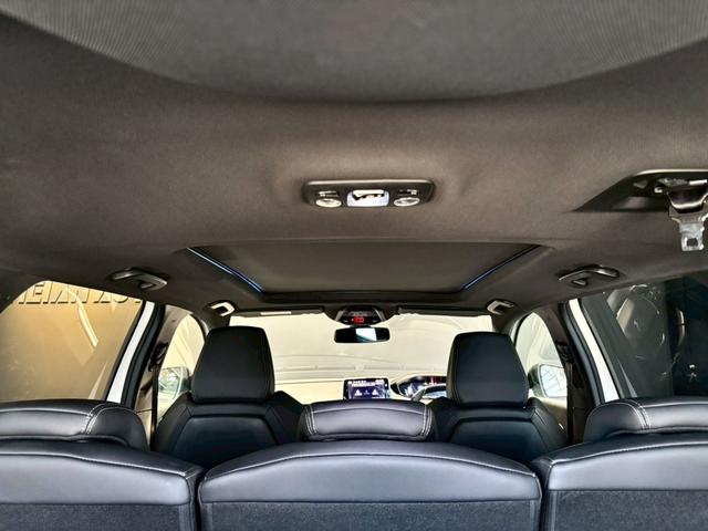 5008 GT ブルーHDi 禁煙車 メーカーDA バックカメラ ETC クルコン オートハイビーム LED パワーバックドア パワーシート パノラミックサンルーフ BSM パドルシフト コーナーセンサー シートヒーター(73枚目)