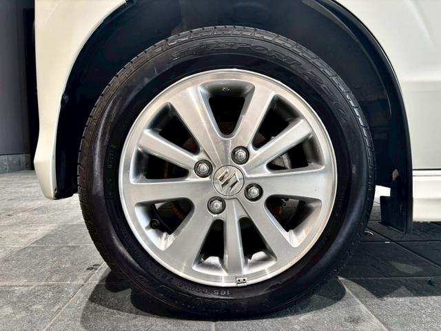 エブリイワゴン ＰＺターボスペシャル　禁煙車　ハイルーフ　社外ナビ　バックカメラ　両側電動スライドドア　オートライト　ＨＩＤヘッドライト　電格ミラー　コーナーセンサー　ＵＳＢ　オートステップ　ＣＤ　ＤＶＤ　Ｂｌｕｅｔｏｏｔｈ（64枚目）