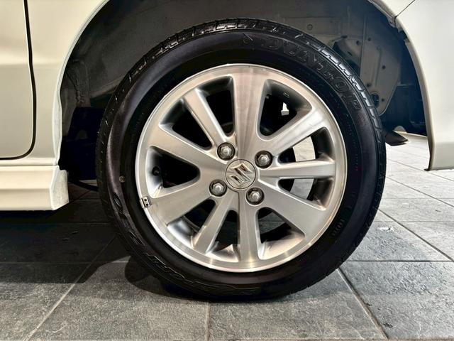 エブリイワゴン ＰＺターボスペシャル　禁煙車　ハイルーフ　社外ナビ　バックカメラ　両側電動スライドドア　オートライト　ＨＩＤヘッドライト　電格ミラー　コーナーセンサー　ＵＳＢ　オートステップ　ＣＤ　ＤＶＤ　Ｂｌｕｅｔｏｏｔｈ（65枚目）