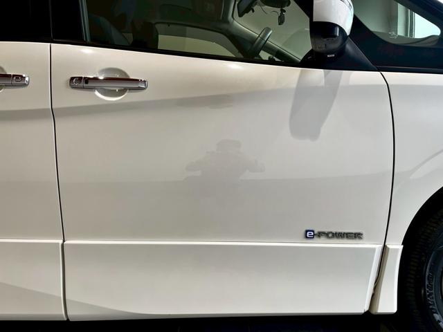 セレナ e-パワー ハイウェイスターV 禁煙車 純正ナビ 全方位モニター プロパイロット パーキングアシスト デジタルインナーミラー 両側電動スライドドア ETC ドラレコ シートヒーター ハンドルヒーター Bluetooth DVD CD(17枚目)