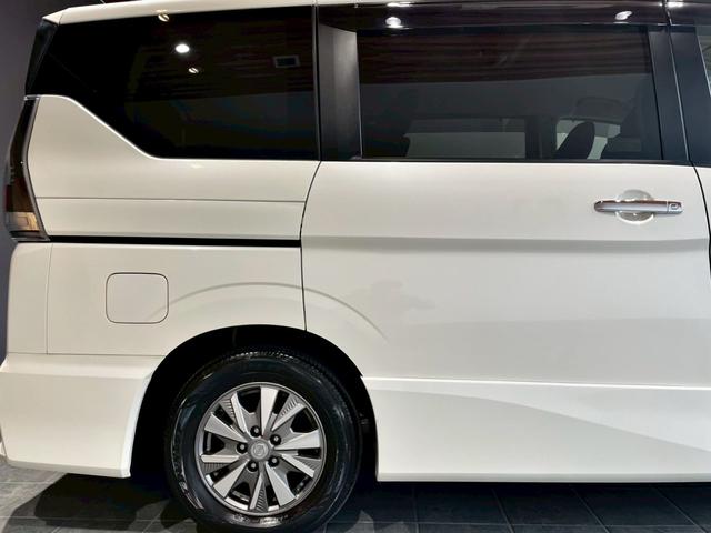 セレナ e-パワー ハイウェイスターV 禁煙車 純正ナビ 全方位モニター プロパイロット パーキングアシスト デジタルインナーミラー 両側電動スライドドア ETC ドラレコ シートヒーター ハンドルヒーター Bluetooth DVD CD(18枚目)