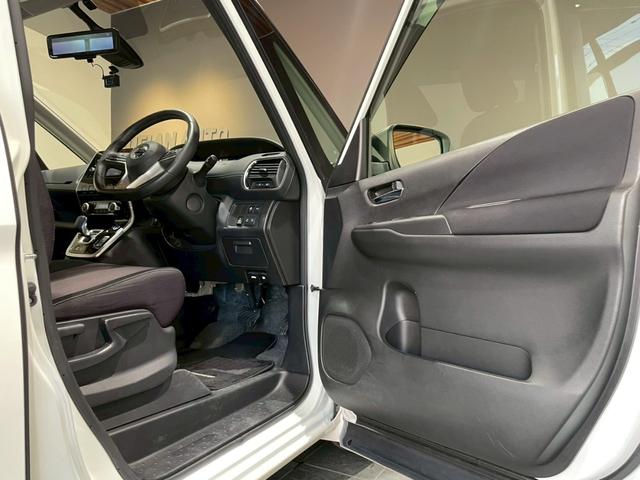 セレナ e-パワー ハイウェイスターV 禁煙車 純正ナビ 全方位モニター プロパイロット パーキングアシスト デジタルインナーミラー 両側電動スライドドア ETC ドラレコ シートヒーター ハンドルヒーター Bluetooth DVD CD(36枚目)