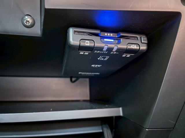 セレナ e-パワー ハイウェイスターV 禁煙車 純正ナビ 全方位モニター プロパイロット パーキングアシスト デジタルインナーミラー 両側電動スライドドア ETC ドラレコ シートヒーター ハンドルヒーター Bluetooth DVD CD(44枚目)