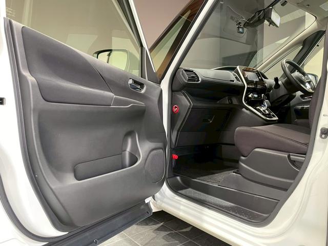 セレナ e-パワー ハイウェイスターV 禁煙車 純正ナビ 全方位モニター プロパイロット パーキングアシスト デジタルインナーミラー 両側電動スライドドア ETC ドラレコ シートヒーター ハンドルヒーター Bluetooth DVD CD(51枚目)