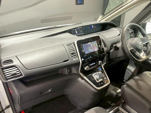 セレナ e-パワー ハイウェイスターV 禁煙車 純正ナビ 全方位モニター プロパイロット パーキングアシスト デジタルインナーミラー 両側電動スライドドア ETC ドラレコ シートヒーター ハンドルヒーター Bluetooth DVD CD(53枚目)