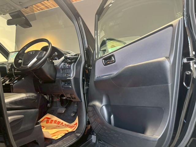 ヴォクシー ZS 煌II 禁煙車 外品ナビ バックカメラ ETC 柿本改社外マフラー 両側電動スライドドア オートハイビーム LED 電格ミラー HDMI フルセグTV CD DVD Bluetooth スマキー×2(35枚目)