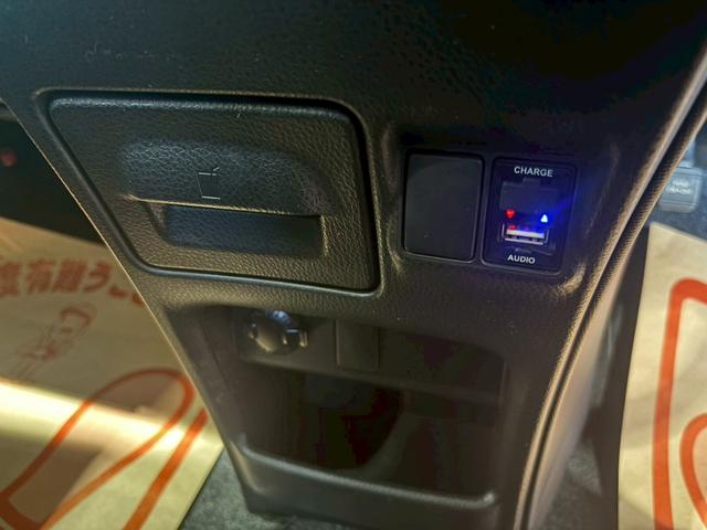 ヴォクシー ZS 煌II 禁煙車 外品ナビ バックカメラ ETC 柿本改社外マフラー 両側電動スライドドア オートハイビーム LED 電格ミラー HDMI フルセグTV CD DVD Bluetooth スマキー×2(40枚目)