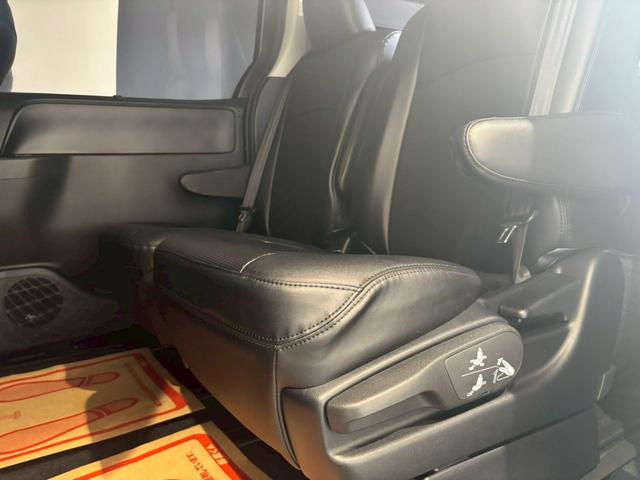 ヴォクシー ZS 煌II 禁煙車 外品ナビ バックカメラ ETC 柿本改社外マフラー 両側電動スライドドア オートハイビーム LED 電格ミラー HDMI フルセグTV CD DVD Bluetooth スマキー×2(57枚目)