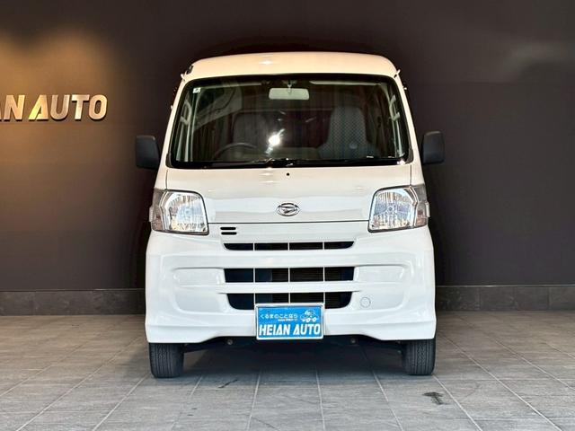 ハイゼットカーゴ 　禁煙車　純正オーディオ（ＦＭ／ＡＭ）　ＥＴＣ　マット　バイザー　スペアキー　パワステ（8枚目）