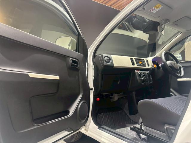 アルト Ｌ　禁煙車　オートライト　コーナーセンサー　シートヒーター　ＣＤチューナー　マット　バイザー　キーレス（46枚目）