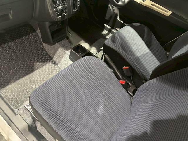 アルト Ｌ　禁煙車　オートライト　コーナーセンサー　シートヒーター　ＣＤチューナー　マット　バイザー　キーレス（48枚目）