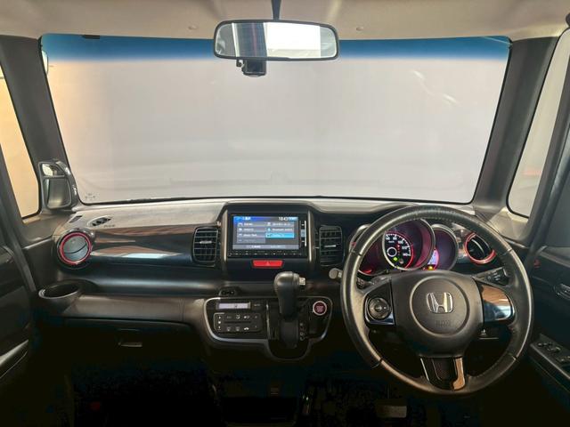 Ｎ－ＢＯＸカスタム ２トーンカラースタイル　Ｇ・Ｌパッケージ　禁煙車　純正ナビ　バックカメラ　ＥＴＣ　Ｂｌｕｅｔｏｏｔｈ　フルセグＴＶ　ＤＶＤ　ＣＤ　片側電動スライドドア　社外アルミホイール　スマートキー（32枚目）