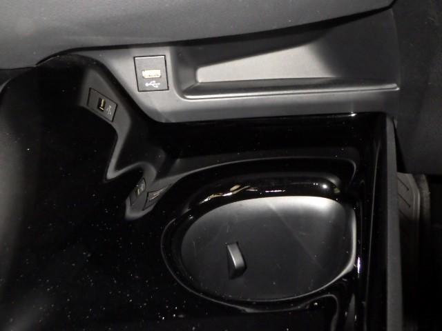 Ｃ－ＨＲ Ｇ　メモリーナビ　ミュージックプレイヤー接続可　バックカメラ　衝突被害軽減システム　ＥＴＣ　ドラレコ　ＬＥＤヘッドランプ　ワンオーナー（10枚目）