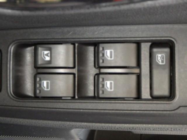 タント カスタムＲＳ　フルセグ　ミュージックプレイヤー接続可　バックカメラ　衝突被害軽減システム　両側電動スライド　ＬＥＤヘッドランプ　フルエアロ　アイドリングストップ（18枚目）