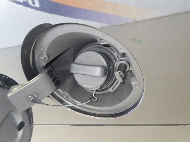 タント カスタムＲＳ　フルセグ　ミュージックプレイヤー接続可　バックカメラ　衝突被害軽減システム　両側電動スライド　ＬＥＤヘッドランプ　フルエアロ　アイドリングストップ（25枚目）