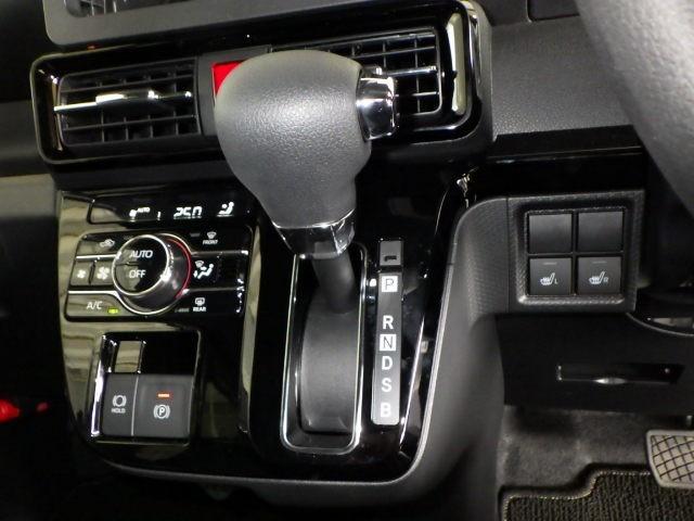 タント カスタムＸ　衝突被害軽減システム　両側電動スライド　ＬＥＤヘッドランプ　フルエアロ　アイドリングストップ（9枚目）