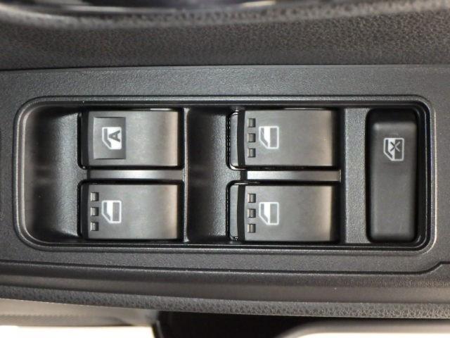 タント カスタムＸ　衝突被害軽減システム　両側電動スライド　ＬＥＤヘッドランプ　フルエアロ　アイドリングストップ（17枚目）