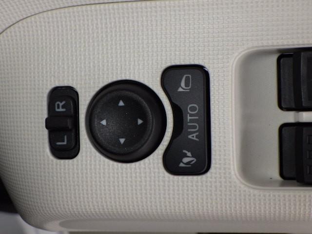 ムーヴキャンバス ストライプスＧ　衝突被害軽減システム　両側電動スライド　ＬＥＤヘッドランプ　アイドリングストップ（17枚目）