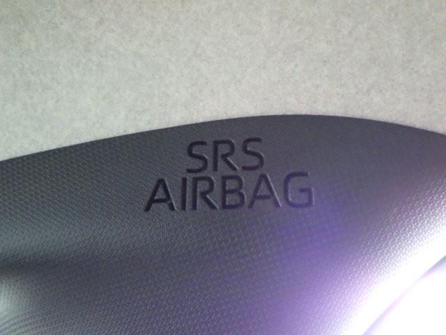 ムーヴキャンバス ストライプスＧ　衝突被害軽減システム　両側電動スライド　ＬＥＤヘッドランプ　アイドリングストップ（19枚目）