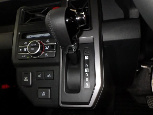 タフト Ｇターボ　ダーククロムベンチャー　サンルーフ　衝突被害軽減システム　ＬＥＤヘッドランプ　アイドリングストップ（10枚目）