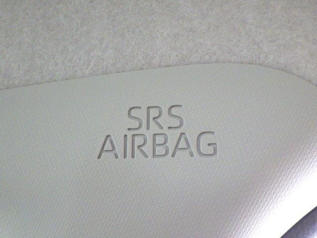 タント ファンクロス 4WD 衝突被害軽減システム 両側電動スライド LEDヘッドランプ フルエアロ アイドリングストップ(18枚目)