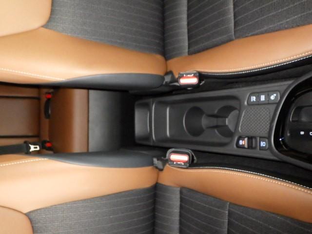 ヤリスクロス ハイブリッドZ アドベンチャー メモリーナビ ミュージックプレイヤー接続可 バックカメラ 衝突被害軽減システム ETC ドラレコ LEDヘッドランプ ワンオーナー(22枚目)