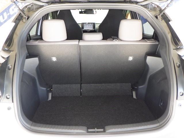 ヤリス Ｇ　ミュージックプレイヤー接続可　バックカメラ　衝突被害軽減システム　ドラレコ　ＬＥＤヘッドランプ（5枚目）