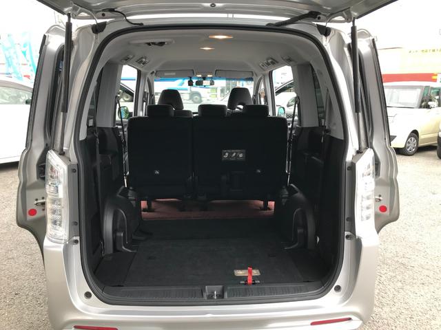 ステップワゴンスパーダ Z インターナビセレクション Rカメラ 横滑り防止機能 オートクルーズ 衝突安全ボディ パワステ フルセグ スマ-トキ- ABS パワーウィンドウ HDDナビ エアバッグ ウォークスルー フルフラットシート Wエアコン ナビ・TV(21枚目)